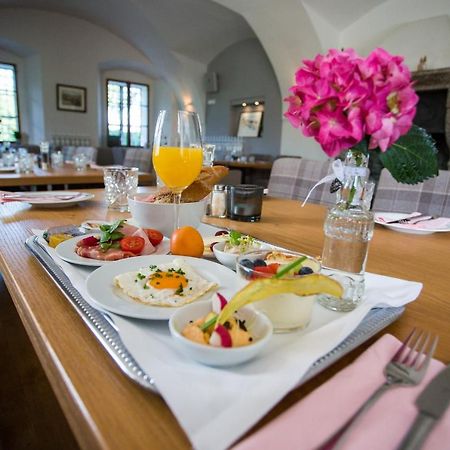 Suiten Schloss Finkenstein Gödersdorf Buitenkant foto