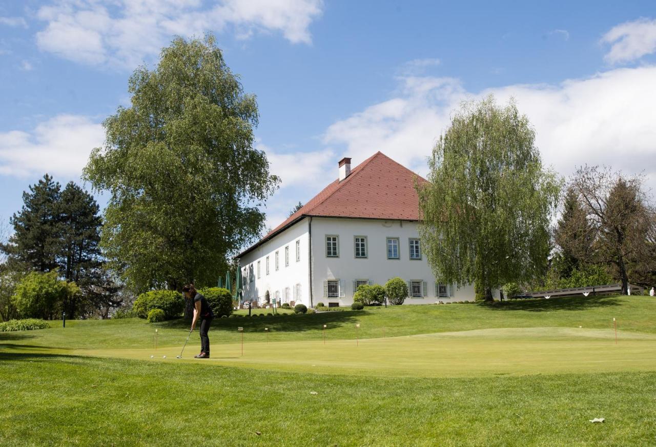 Suiten Schloss Finkenstein Gödersdorf Buitenkant foto